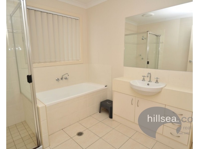 8 Silver Gull Street, Coomera QLD 4209