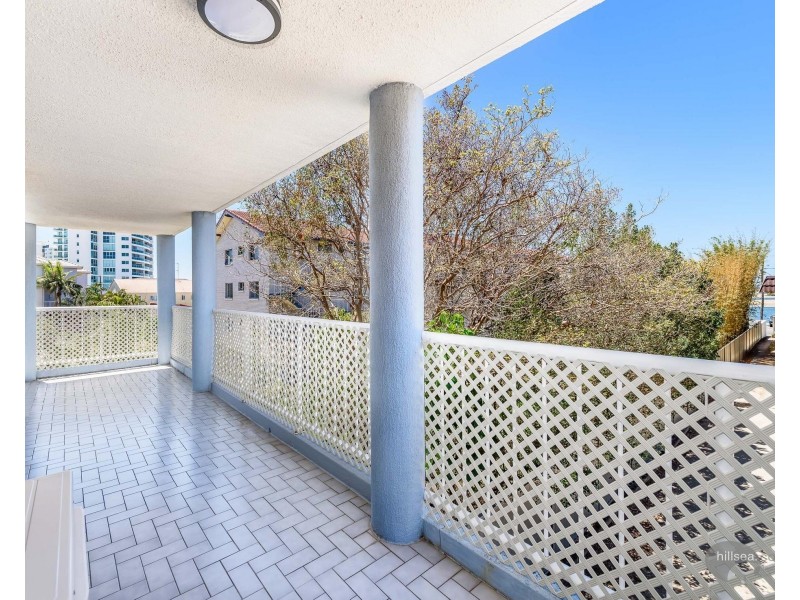 10/111 Frank Street, Labrador QLD 4215