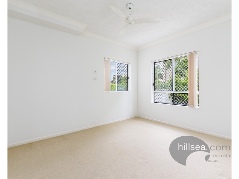 2/97 Muir Street, Labrador QLD 4215
