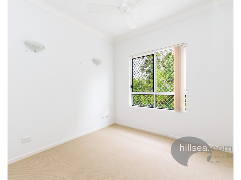 2/97 Muir Street, Labrador QLD 4215