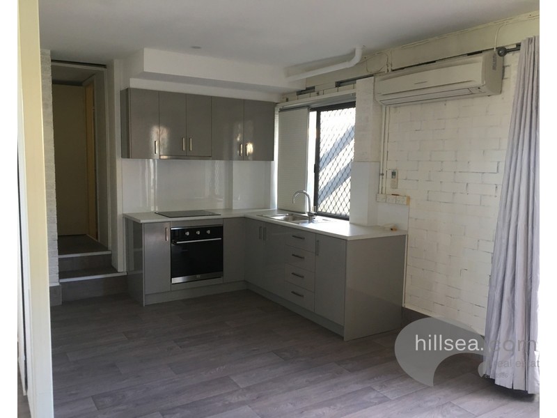 1/56a Margaret Street, Southport QLD 4215