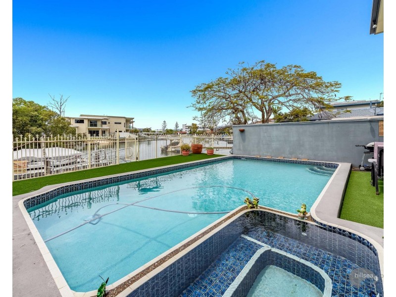 1/5 Perry Place, Biggera Waters QLD 4216