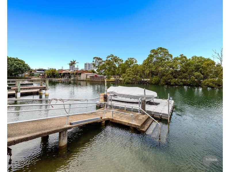 1/5 Perry Place, Biggera Waters QLD 4216