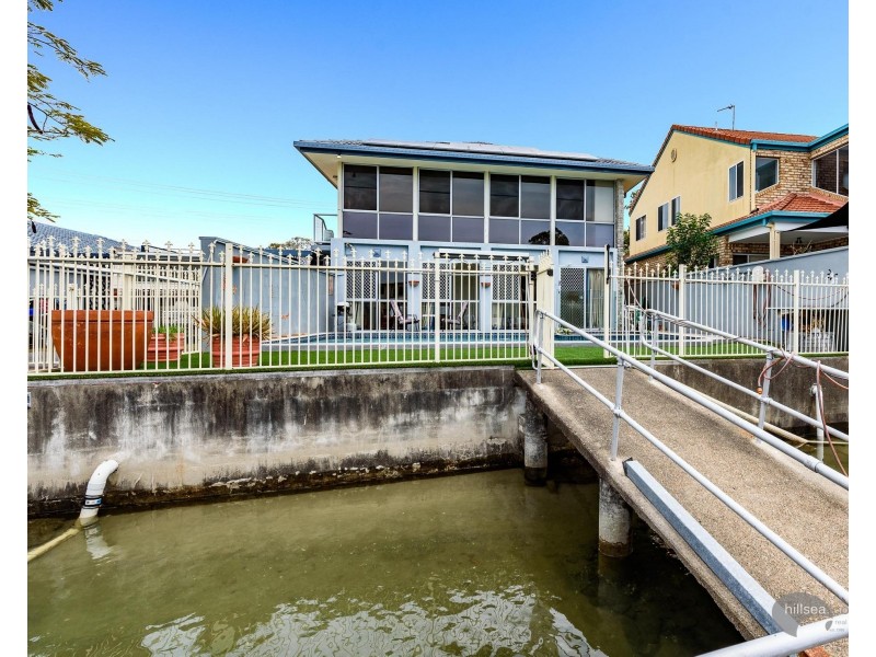 1/5 Perry Place, Biggera Waters QLD 4216
