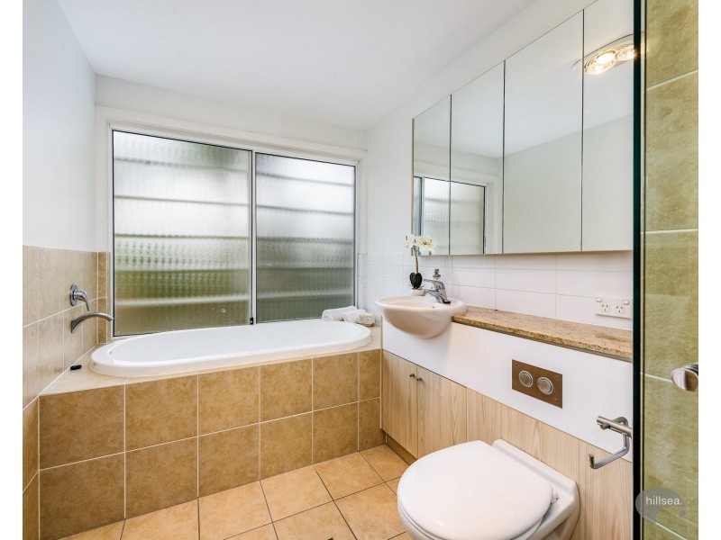 1/29 Nankeen Avenue, Paradise Point QLD 4216