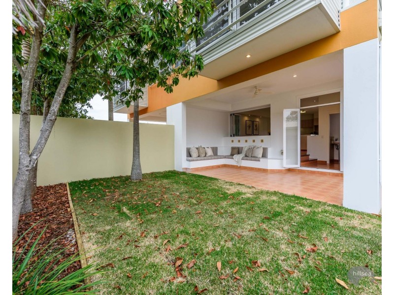 1/29 Nankeen Avenue, Paradise Point QLD 4216