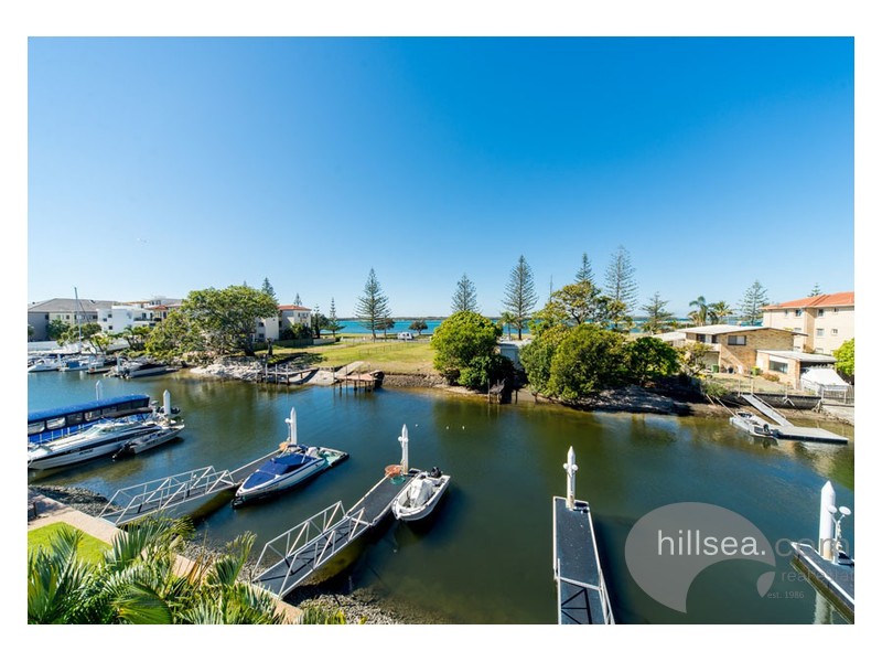 15/9 Madang Crescent, Runaway Bay QLD 4216
