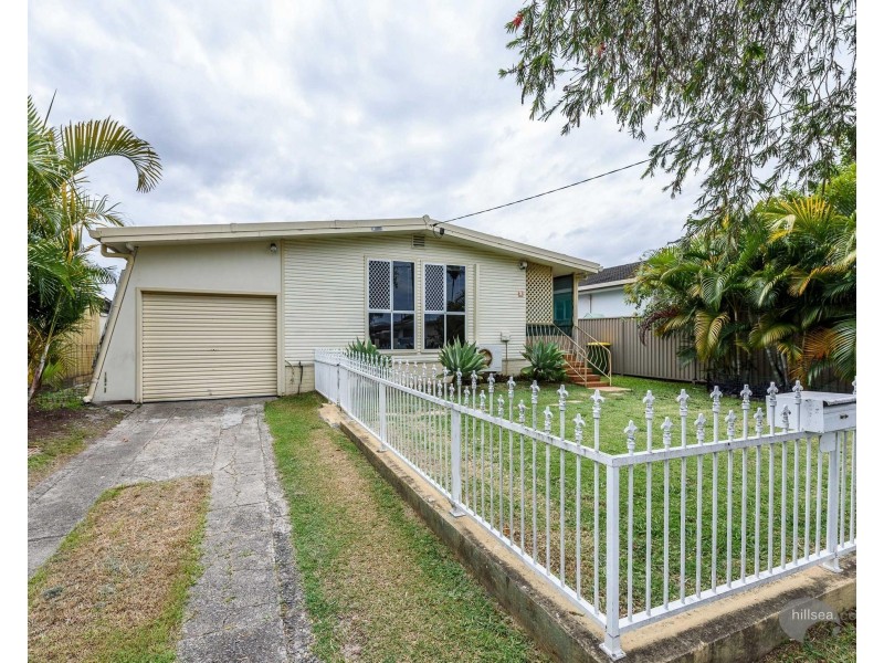 4 Matina Street, Biggera Waters QLD 4216
