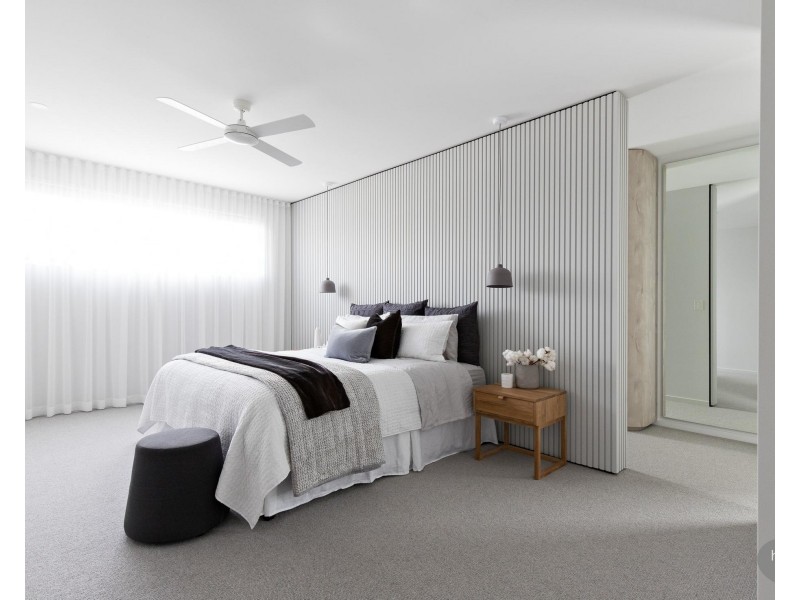 23B Teal Avenue, Paradise Point QLD 4216