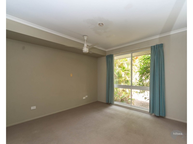 4 Crampton Court, Parkwood QLD 4214