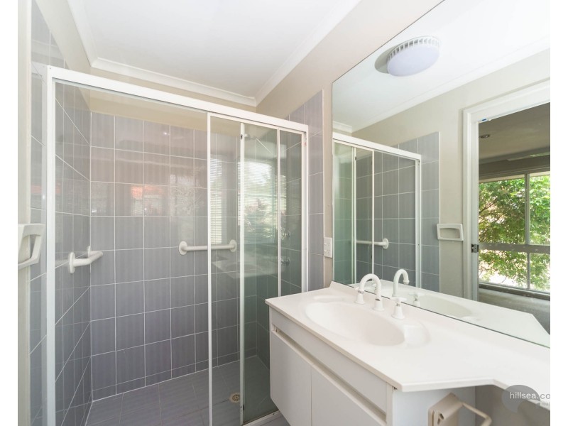 4 Crampton Court, Parkwood QLD 4214