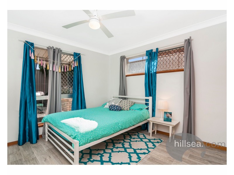 13 Swallow Avenue, Paradise Point QLD 4216