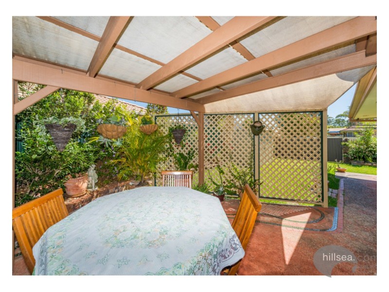 2/116 Little Usher Avenue, Labrador QLD 4215