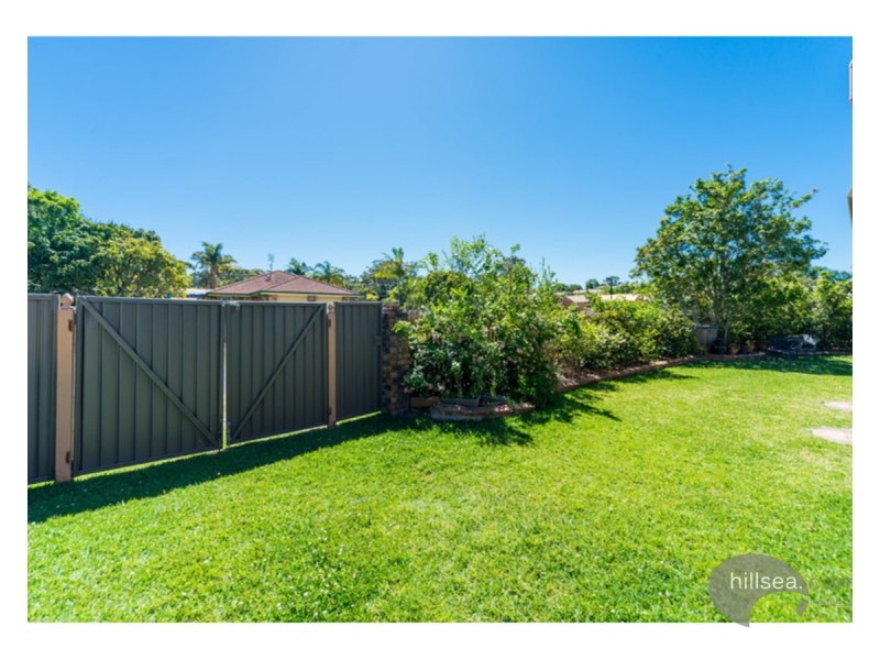 2/116 Little Usher Avenue, Labrador QLD 4215