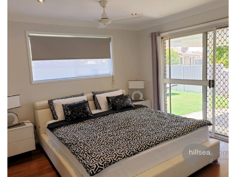 9 Essendon Close, Arundel QLD 4214