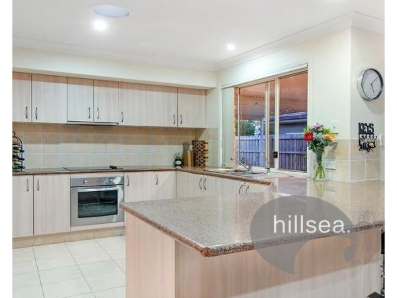 31 Zane Street, Molendinar QLD 4214