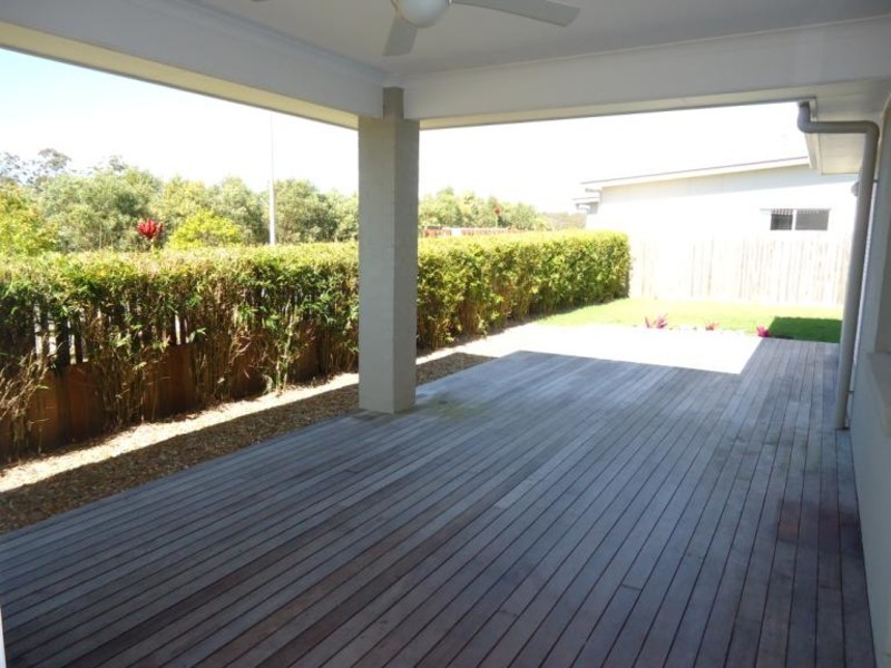 4 Arcadia Boulevard, Pimpama QLD 4209