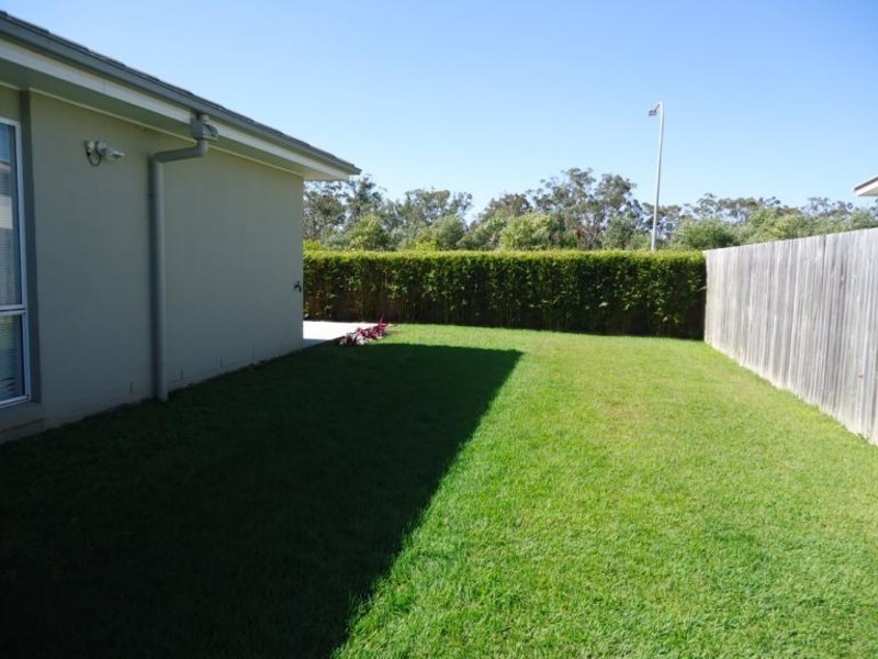 4 Arcadia Boulevard, Pimpama QLD 4209