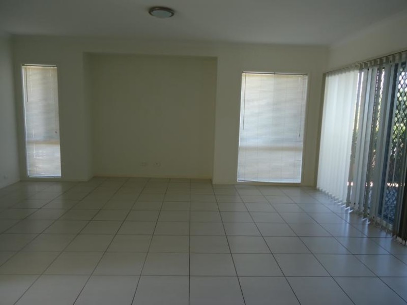 4 Arcadia Boulevard, Pimpama QLD 4209