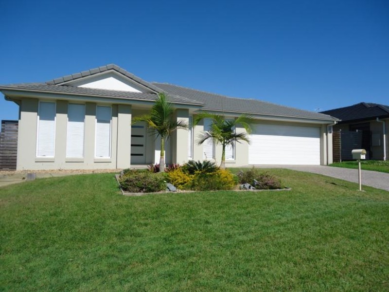 4 Arcadia Boulevard, Pimpama QLD 4209