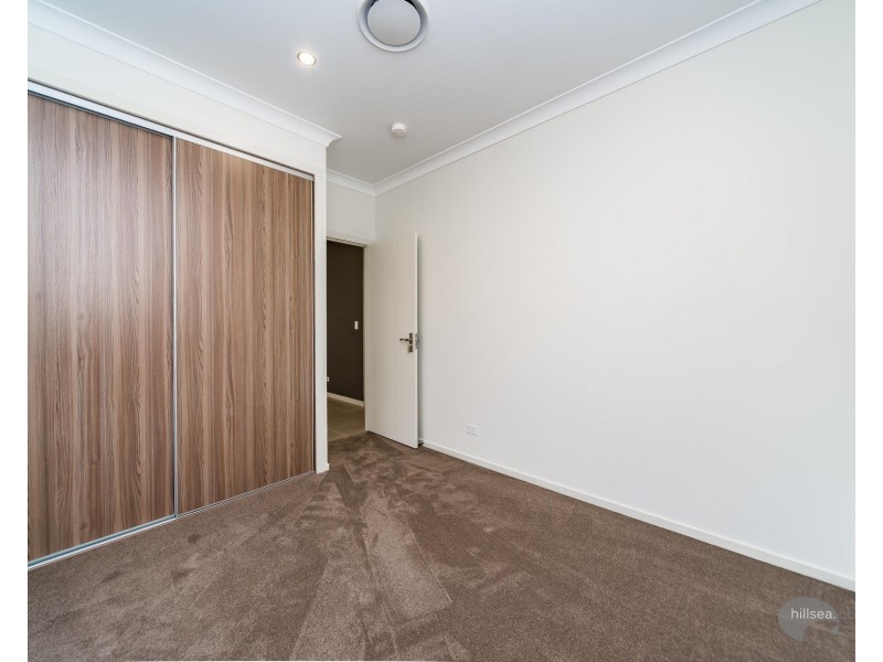 4 Laurel Drive, Helensvale QLD 4212