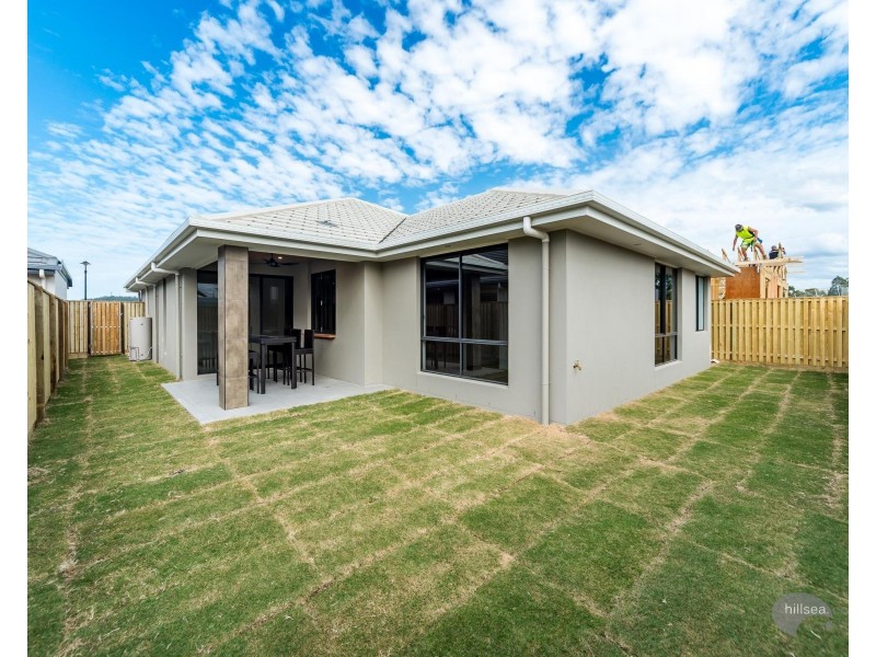4 Laurel Drive, Helensvale QLD 4212