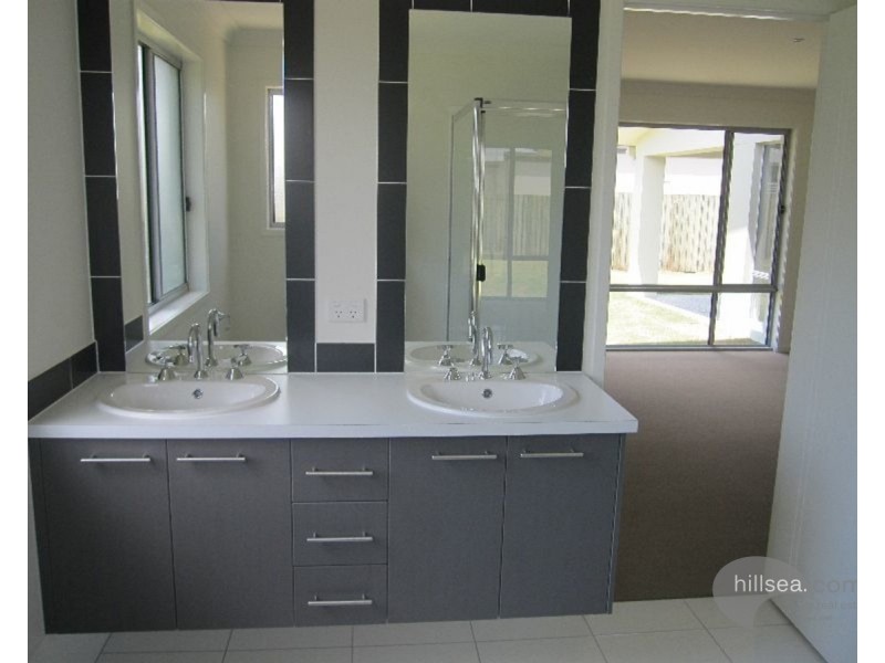 6 Lillypilly Court, Helensvale QLD 4212