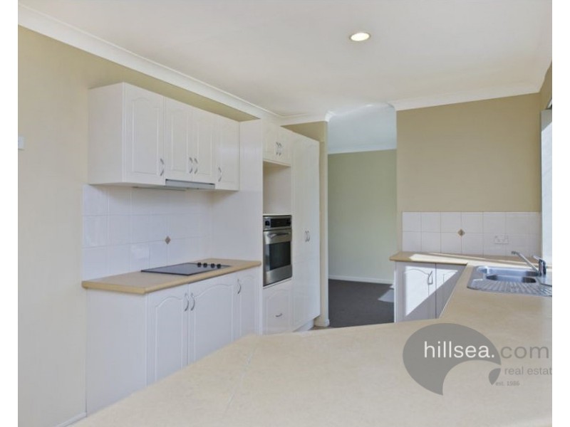 45 Kite Circuit, Arundel QLD 4214