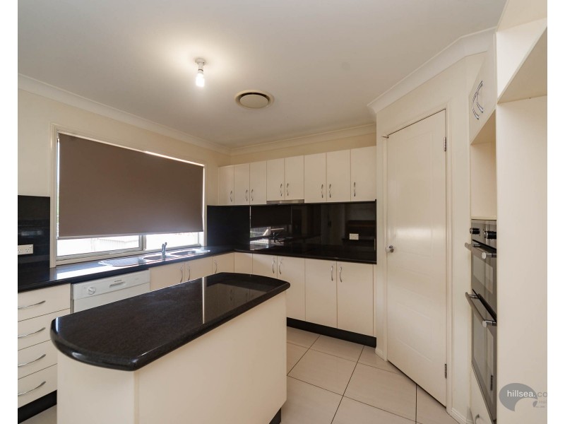 101 Crestwood Drive, Molendinar QLD 4214