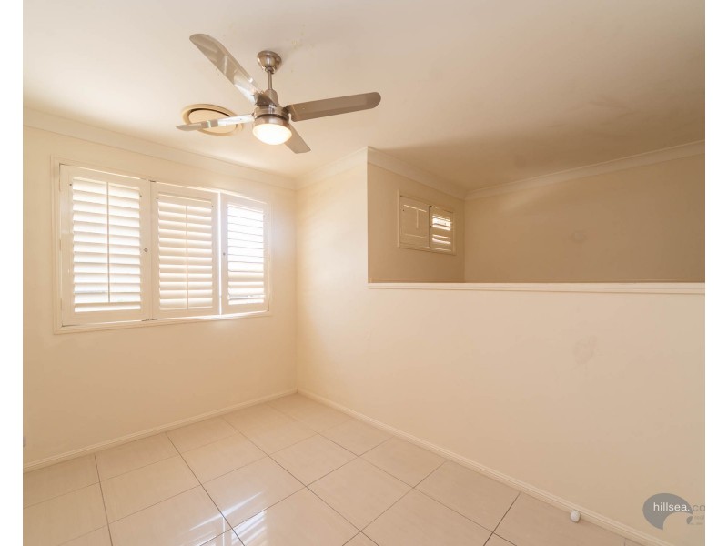 101 Crestwood Drive, Molendinar QLD 4214