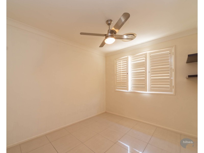 101 Crestwood Drive, Molendinar QLD 4214