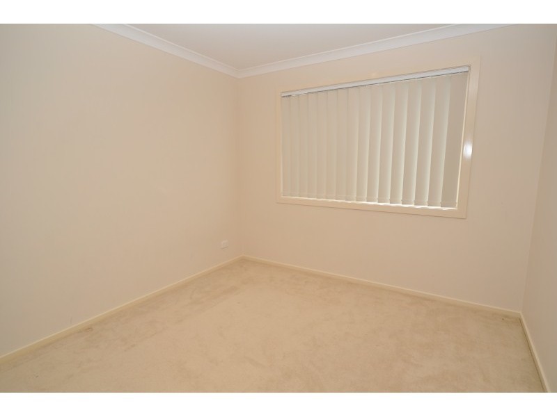 8 Silver Gull Street, Coomera QLD 4209