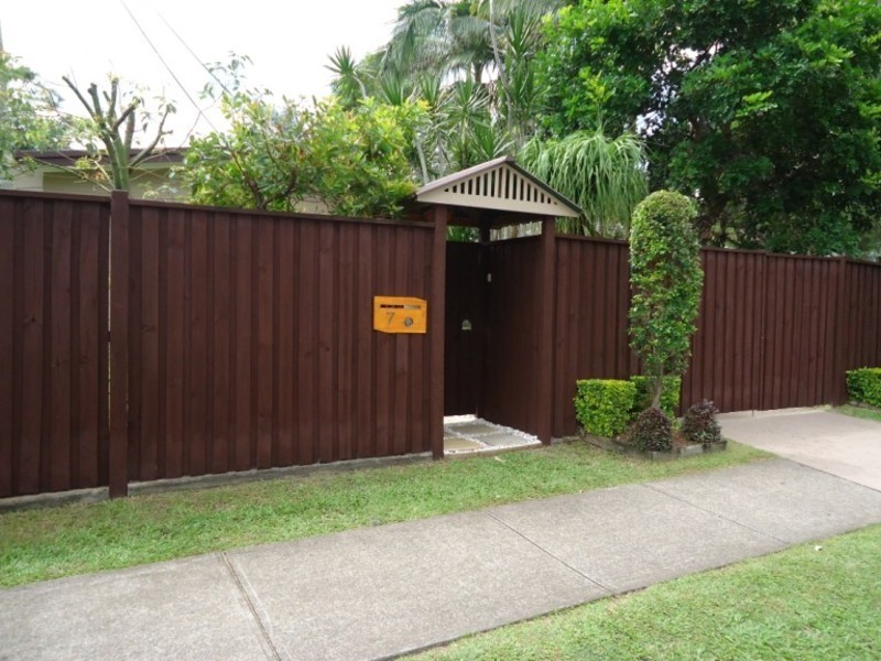 7 Bundarra Street, Coombabah QLD 4216