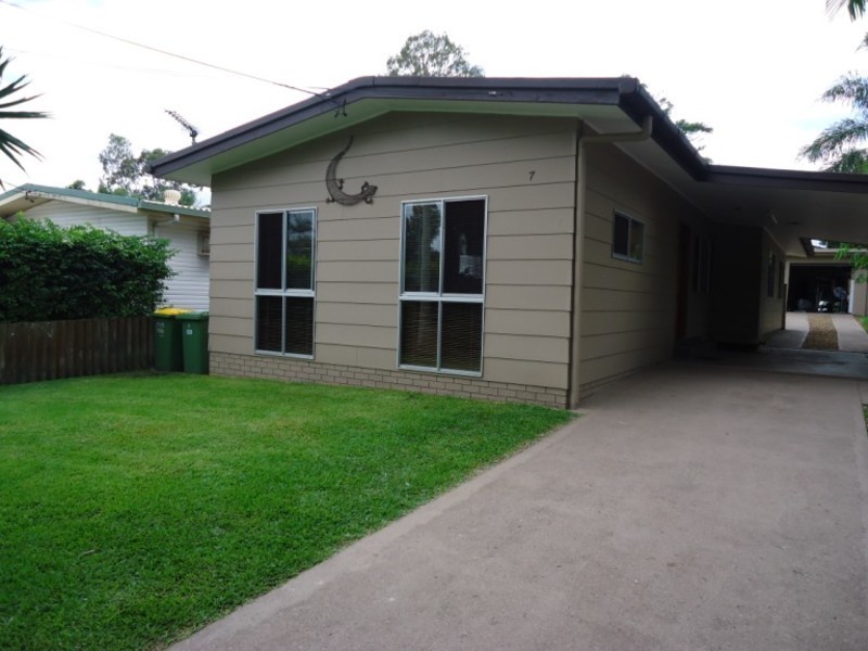 7 Bundarra Street, Coombabah QLD 4216