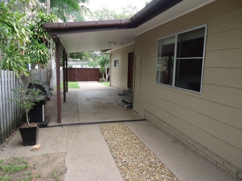 7 Bundarra Street, Coombabah QLD 4216