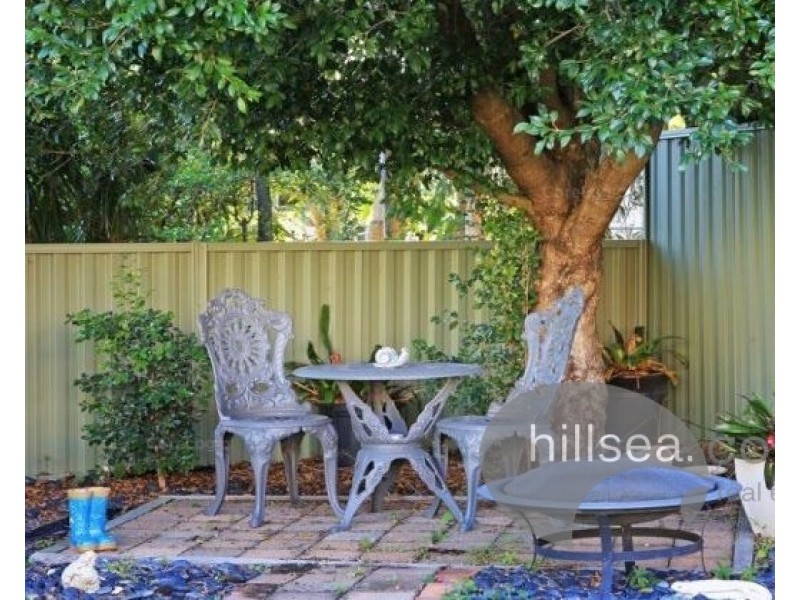 5 Larwon Terrace, Southport QLD 4215