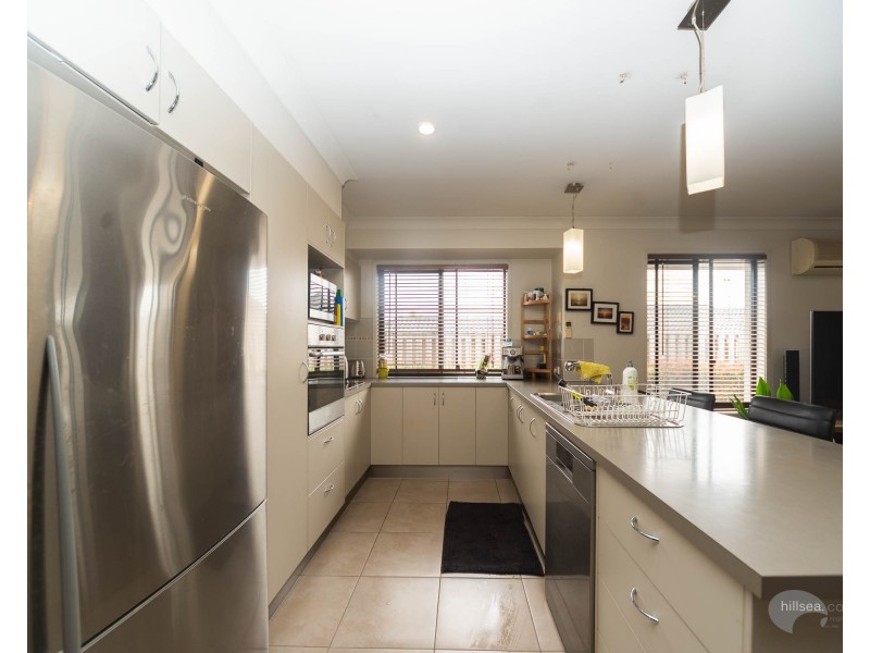 4 Cossington Circuit, Maudsland QLD 4210