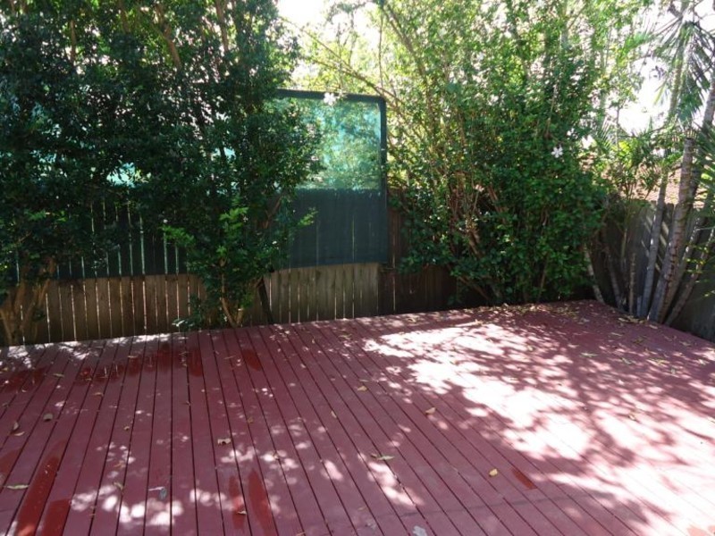 2/487 Pine Ridge Road, Runaway Bay QLD 4216