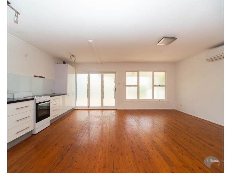 17 Bellevue Parade, Labrador QLD 4215