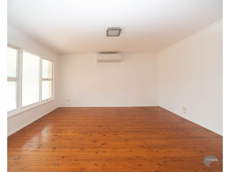 17 Bellevue Parade, Labrador QLD 4215