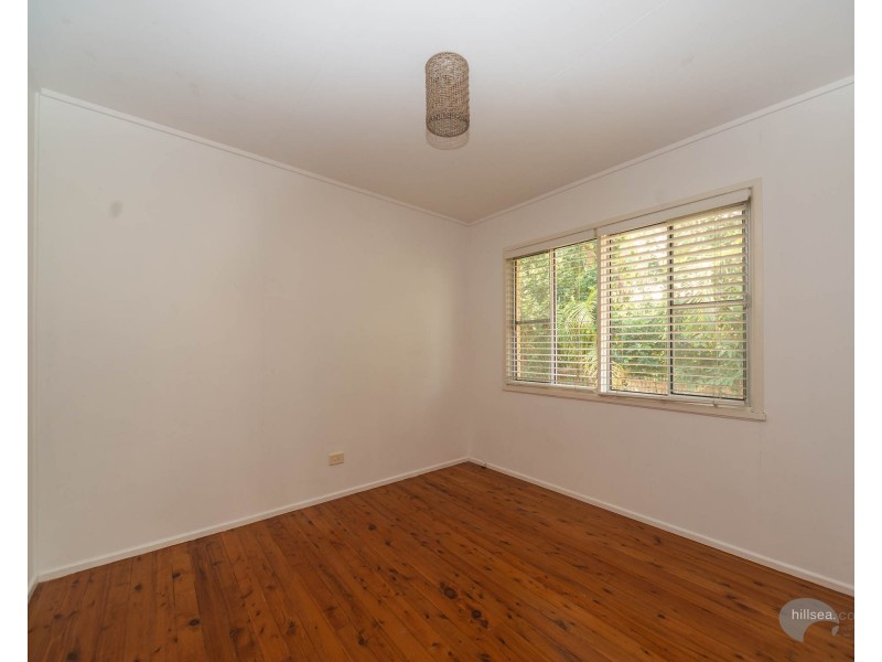 17 Bellevue Parade, Labrador QLD 4215