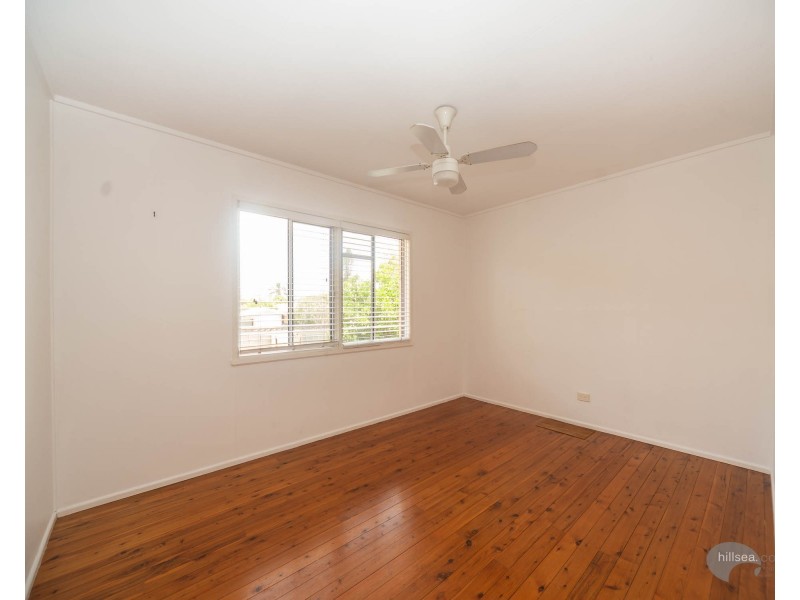 17 Bellevue Parade, Labrador QLD 4215