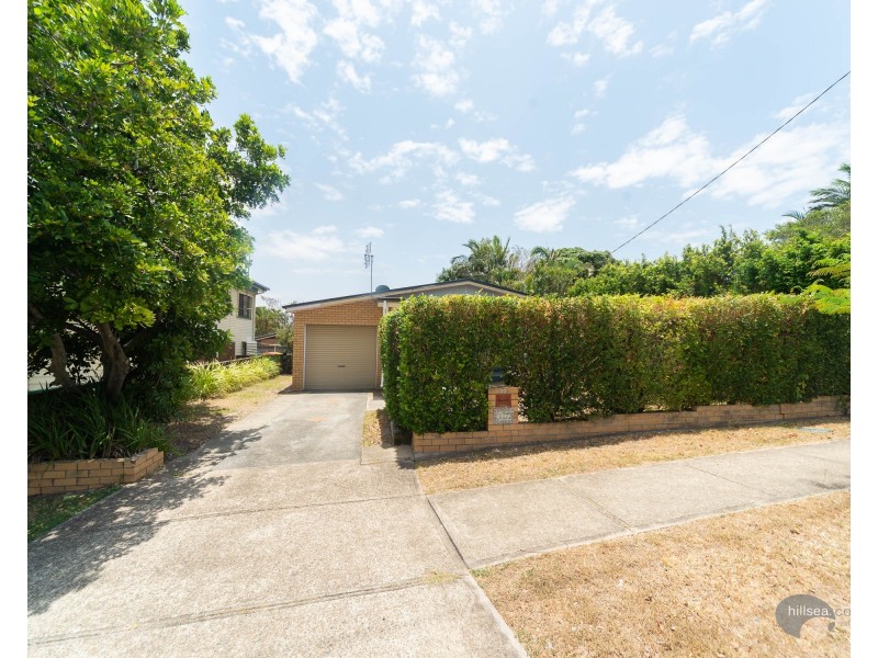 17 Bellevue Parade, Labrador QLD 4215