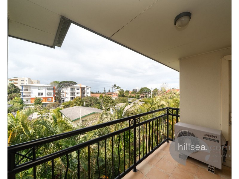 11/4 Oleander Avenue, Biggera Waters QLD 4216