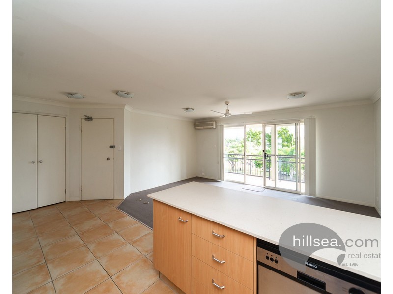 11/4 Oleander Avenue, Biggera Waters QLD 4216