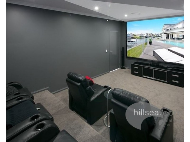 19 North Quay Drive, Biggera Waters QLD 4216