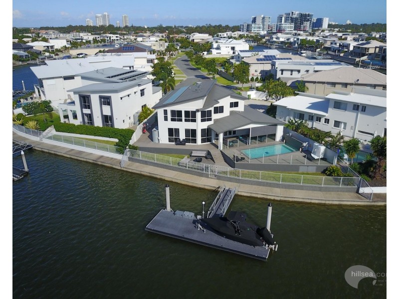 19 North Quay Drive, Biggera Waters QLD 4216