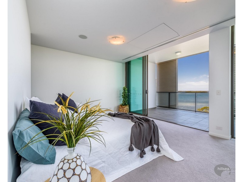 29802/2 Ephraim Island, Paradise Point QLD 4216