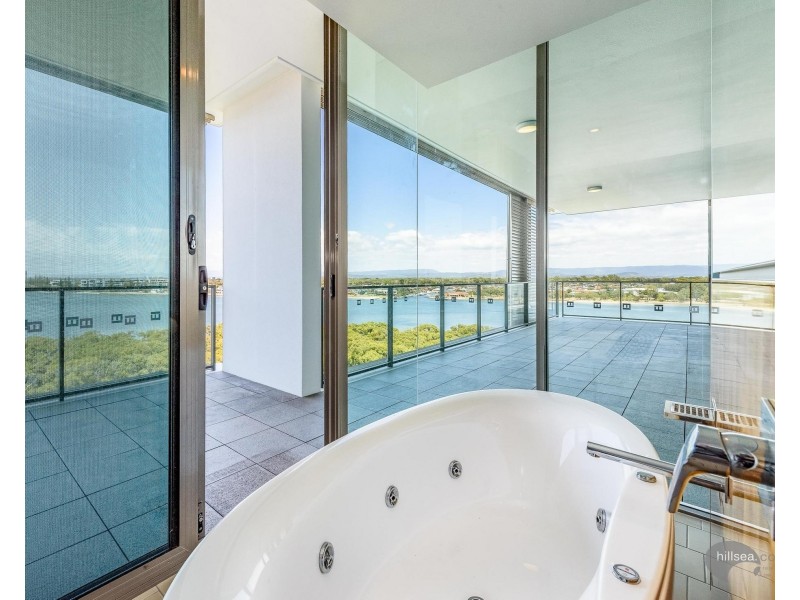 29802/2 Ephraim Island, Paradise Point QLD 4216