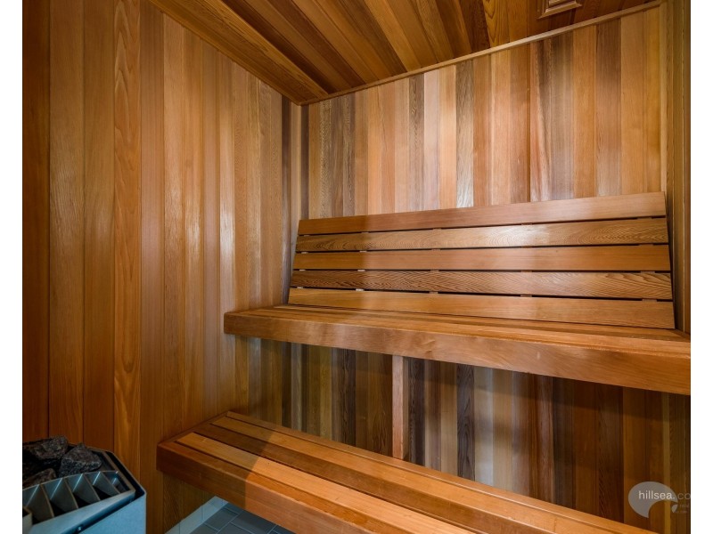 29802/2 Ephraim Island, Paradise Point QLD 4216